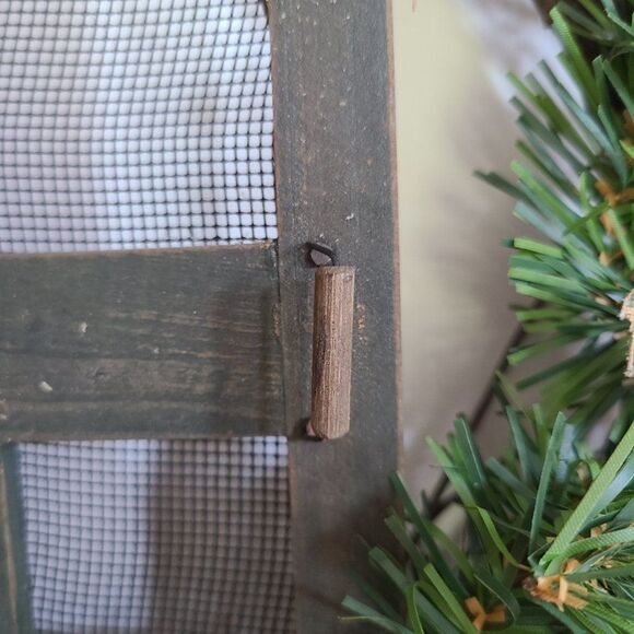 Vintage Primitive Folk Art Handcrafted Wood and Fabric "Welcome Friends" Snowman - Picture 15 of 16